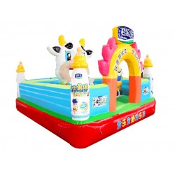 君乐宝广告充气城堡